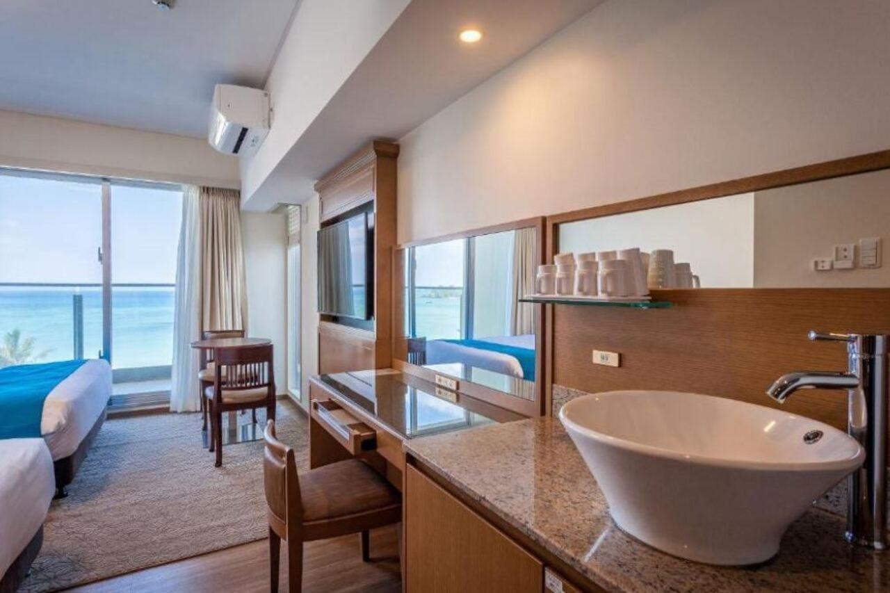 Kariyushi Lch. Resort Наго Экстерьер фото